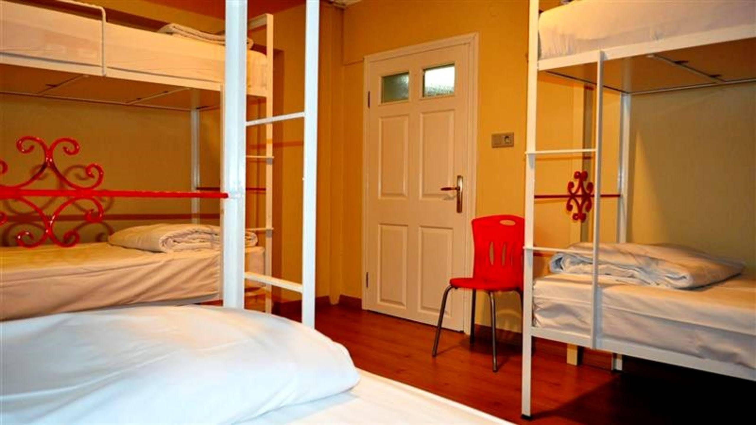 Antique Hostel *